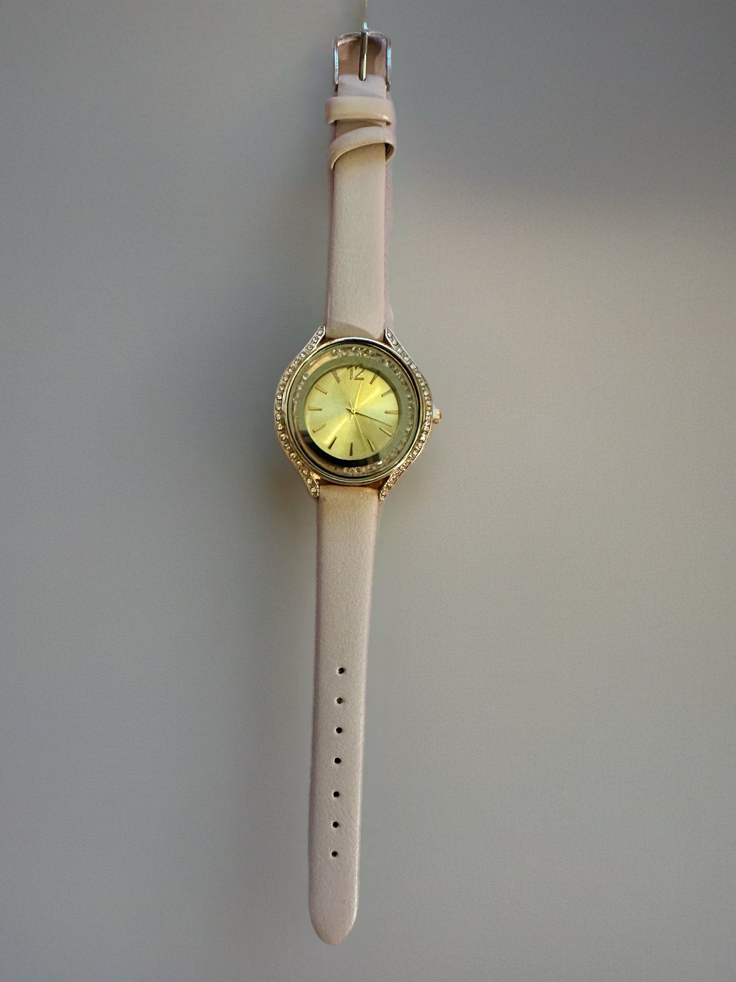 Luxe Radiance Watch