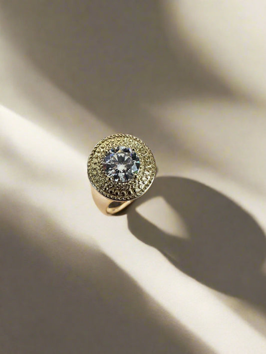 Vintage Round Halo